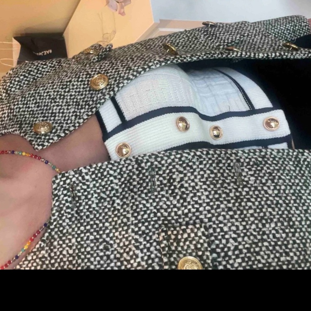 2 piece set- Green/ivory tweed textured collarless blazer cardigan & mini skirt - Picture 10 of 16